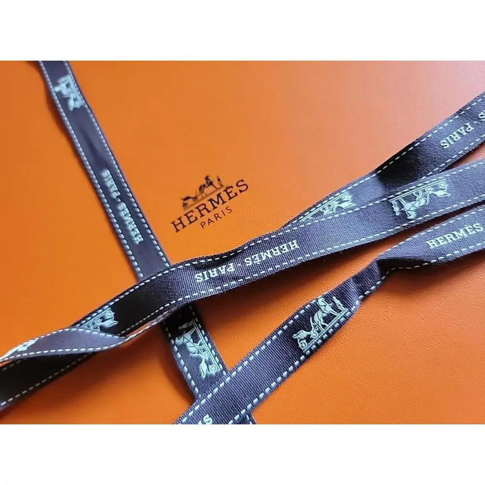 HERMES Empty Storage Box Collapsible 15”x9.25”x2.5” Ribbon Included Logo Classic
